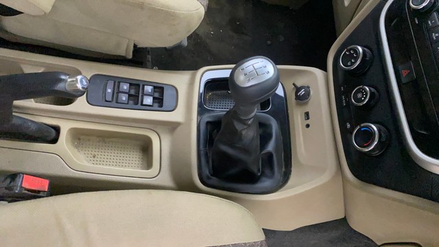Second-hand 2015 Mahindra TUV 300 T8 for sale in Mumbai-22