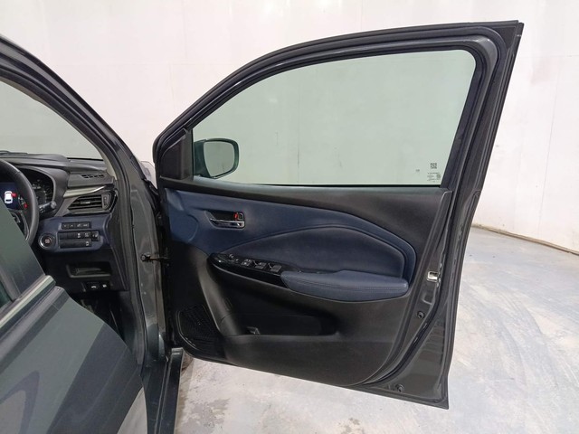 Second-hand 2023 Maruti Suzuki Baleno Alpha AMT for sale in Kochi-16