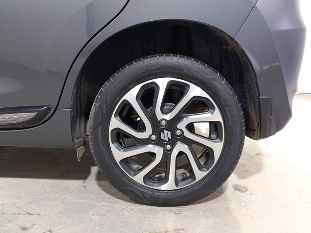 Second-hand 2023 Maruti Suzuki Baleno Alpha AMT for sale in Kochi-19