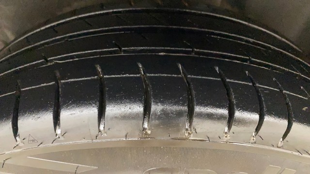 Volkswagen Polo Petrol Comfortline 1.2L Second-hand 2013 Volkswagen Polo Petrol Comfortline 1.2L for sale in Hyderabad-8