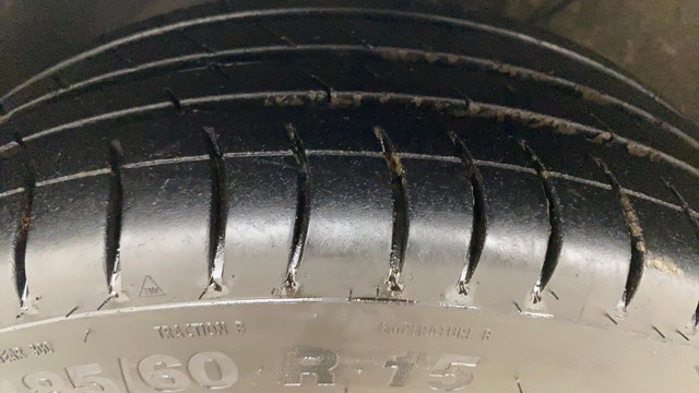 Volkswagen Polo Petrol Comfortline 1.2L Second-hand 2013 Volkswagen Polo Petrol Comfortline 1.2L for sale in Hyderabad-4