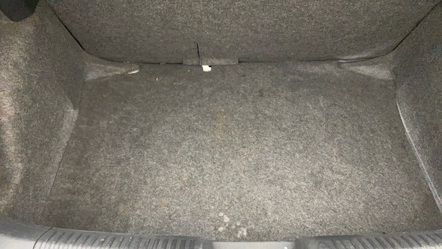 Volkswagen Polo Petrol Comfortline 1.2L Second-hand 2013 Volkswagen Polo Petrol Comfortline 1.2L for sale in Hyderabad-20