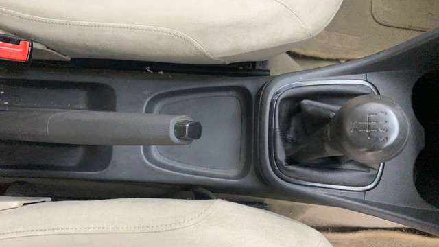 Volkswagen Polo Petrol Comfortline 1.2L Second-hand 2013 Volkswagen Polo Petrol Comfortline 1.2L for sale in Hyderabad-22