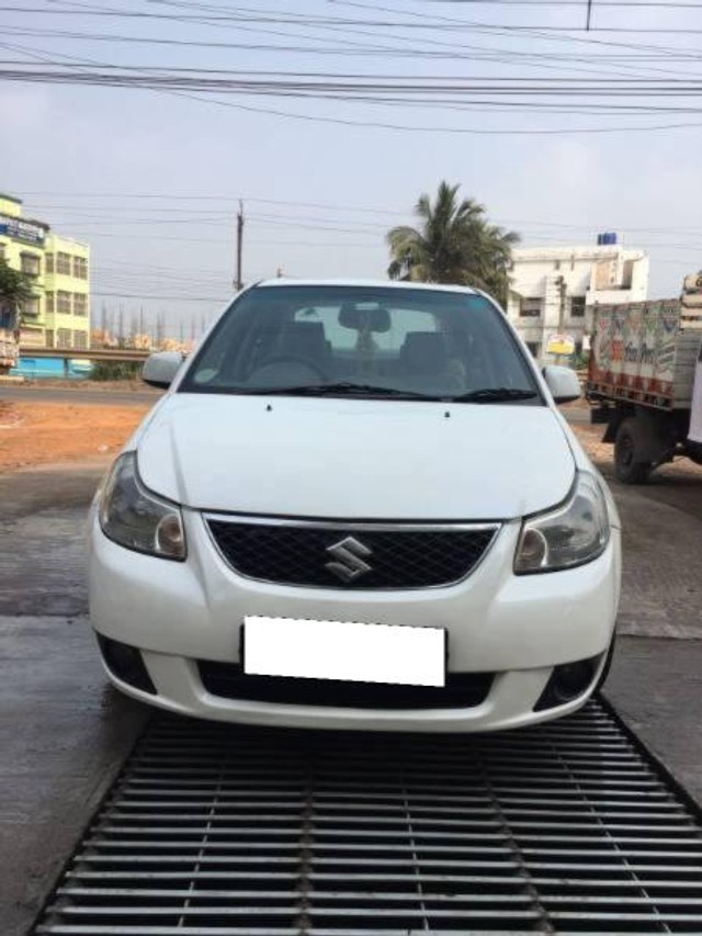 Second-hand 2012 Maruti Suzuki SX4 Celebration Diesel for sale in Haldia-2