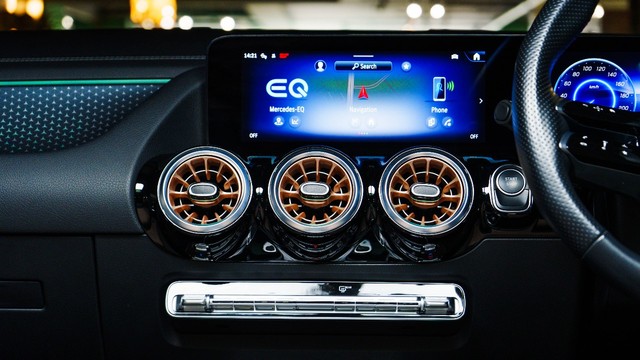 Second-hand 2024 Mercedes-Benz EQA 250 Plus for sale in New Delhi-10