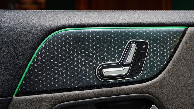 Second-hand 2024 Mercedes-Benz EQA 250 Plus for sale in New Delhi-16