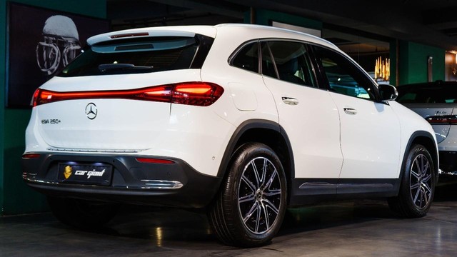 Second-hand 2024 Mercedes-Benz EQA 250 Plus for sale in New Delhi-5