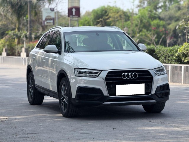 Second-hand 2018 Audi Q3 Design Edition 35 TDI quattro for sale in Surat-0