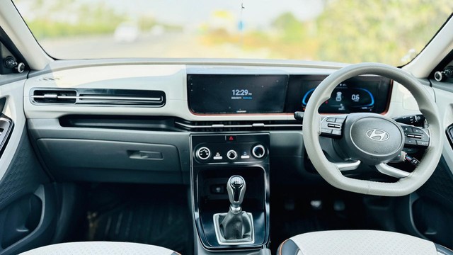 Second-hand 2024 Hyundai Creta E for sale in Surat-12