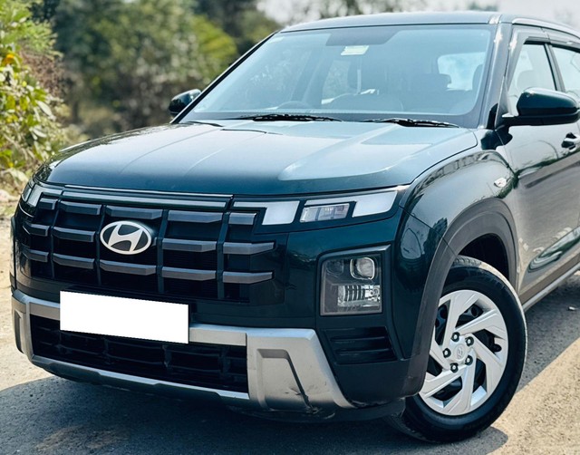 Second-hand 2024 Hyundai Creta E for sale in Surat-4