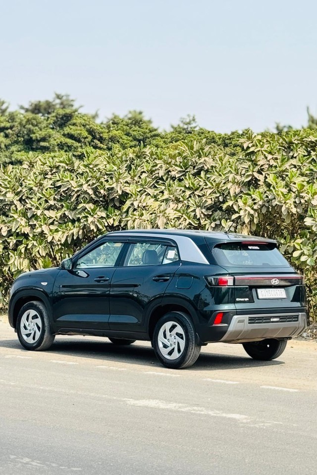 Second-hand 2024 Hyundai Creta E for sale in Surat-10