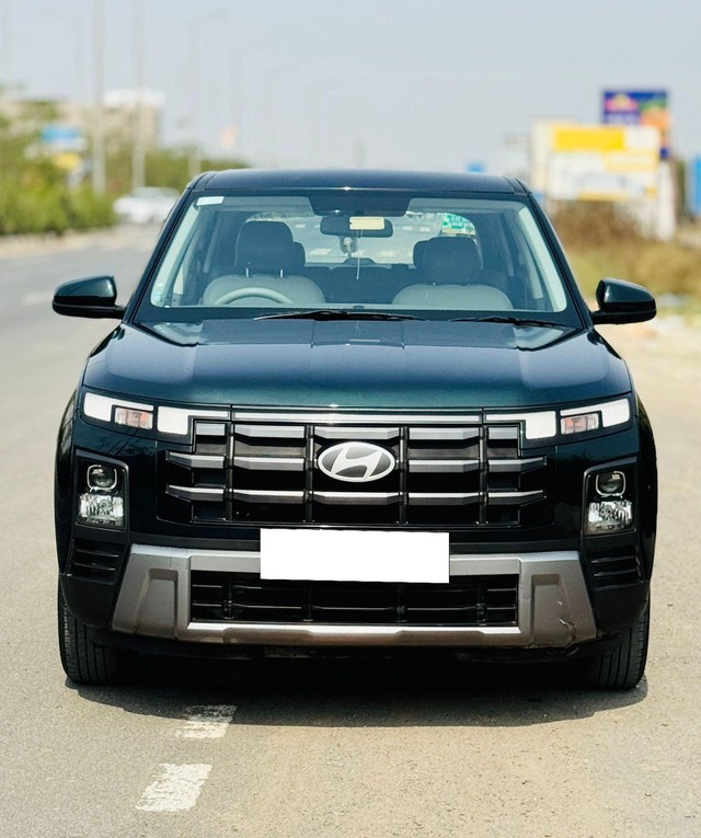 Second-hand 2024 Hyundai Creta E for sale in Surat-5