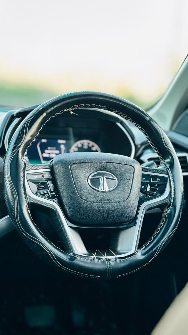 Second-hand 2022 Tata Harrier XZA Plus AT BSVI for sale in Surat-10