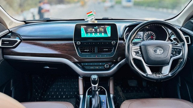 Second-hand 2022 Tata Harrier XZA Plus AT BSVI for sale in Surat-9