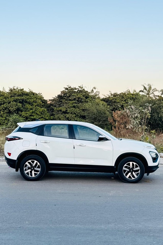 Second-hand 2022 Tata Harrier XZA Plus AT BSVI for sale in Surat-1