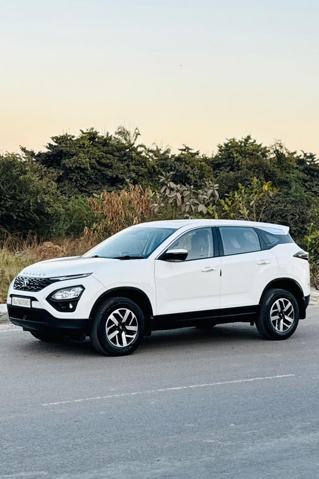 Second-hand 2022 Tata Harrier XZA Plus AT BSVI for sale in Surat-13