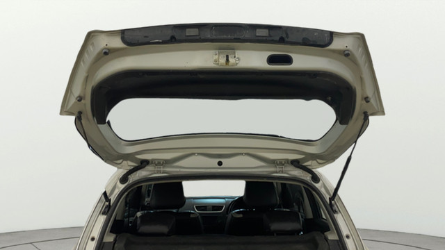 Second-hand 2014 Maruti Suzuki Swift VXI for sale in Navi Mumbai-2