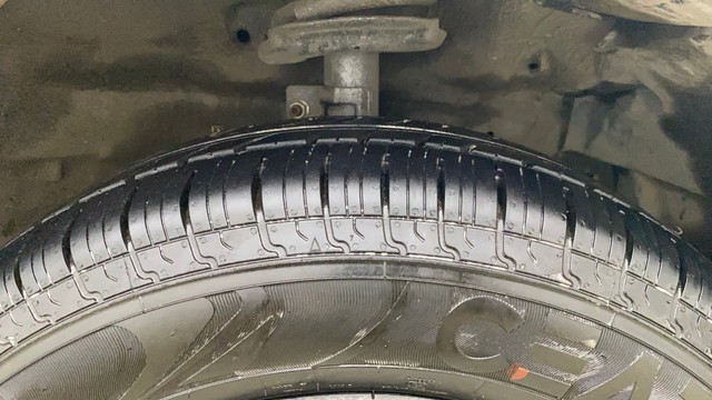 Second-hand 2014 Maruti Suzuki Swift VXI for sale in Navi Mumbai-5