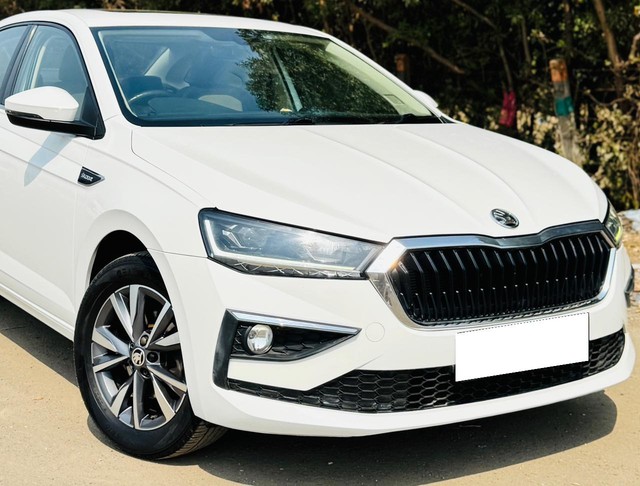 Skoda Slavia 1.0 TSI Style AT BSVI Second-hand 2022 Skoda Slavia 1.0 TSI Style AT BSVI for sale in Surat-0