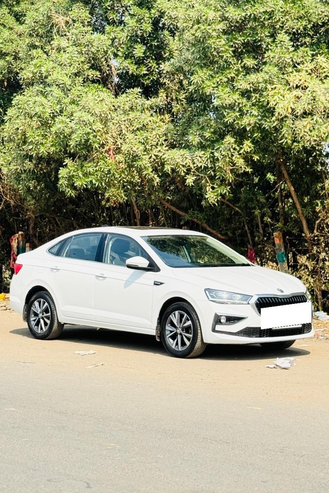 Skoda Slavia 1.0 TSI Style AT BSVI Second-hand 2022 Skoda Slavia 1.0 TSI Style AT BSVI for sale in Surat-17