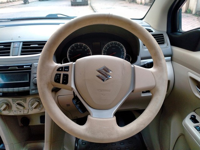 Second-hand 2017 Maruti Suzuki Ertiga VXI CNG for sale in Thane-5