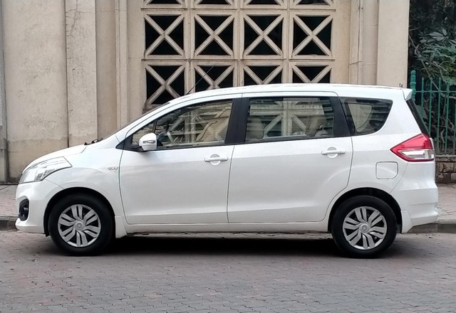 Second-hand 2017 Maruti Suzuki Ertiga VXI CNG for sale in Thane-3