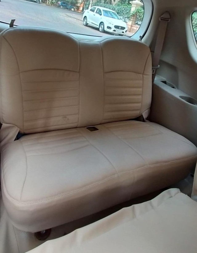 Second-hand 2017 Maruti Suzuki Ertiga VXI CNG for sale in Thane-6