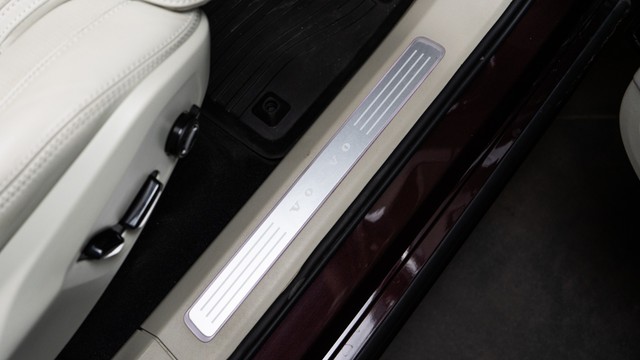 Second-hand 2025 Volvo XC90 B5 AWD Mild hybrid Ultra for sale in New Delhi-14