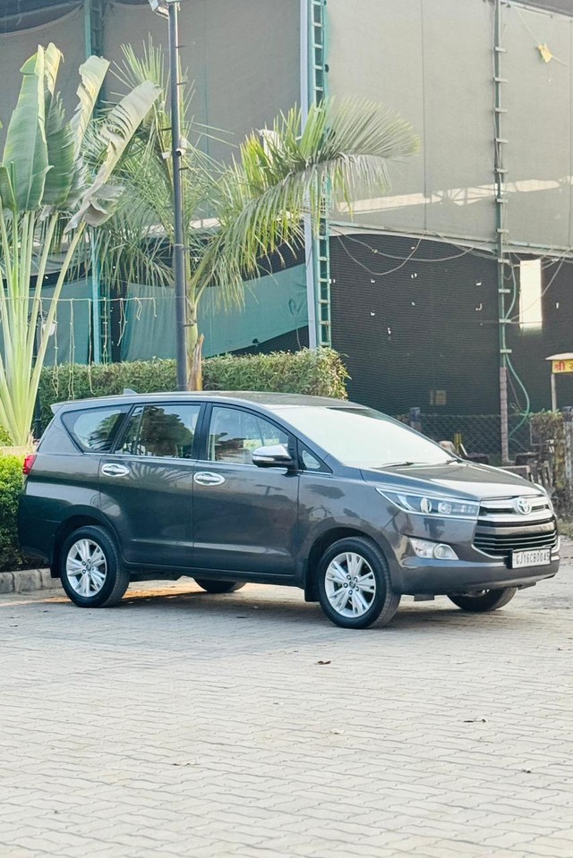 Second-hand 2016 Toyota Innova 2.5 G (Diesel) 7 Seater BS IV for sale in Surat-13