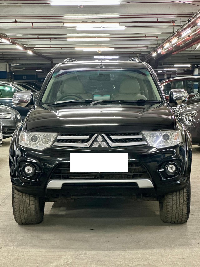 Mitsubishi Pajero Sport 4X2 AT Second-hand 2015 Mitsubishi Pajero Sport 4X2 AT for sale in Mumbai-4