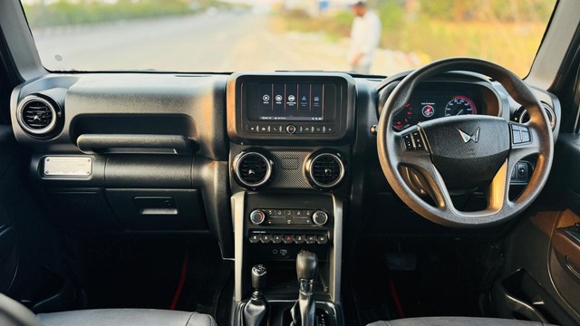 Mahindra Thar LX 4WD Convert Top Diesel AT BSVI Second-hand 2023 Mahindra Thar LX 4WD Convert Top Diesel AT BSVI for sale in Surat-10