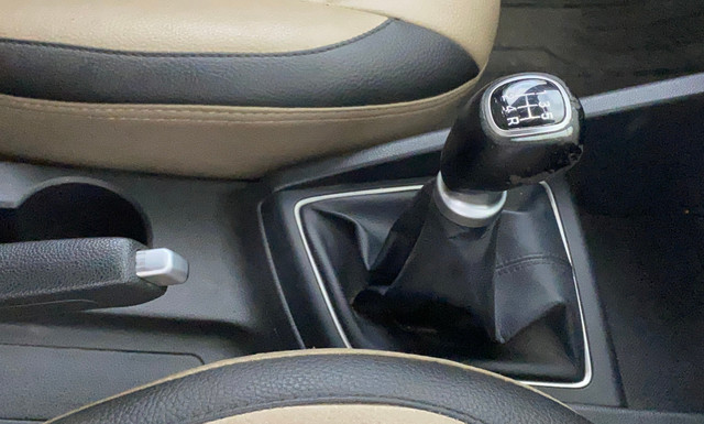 Second-hand 2015 Hyundai i20 Asta 1.2 for sale in Thane-13