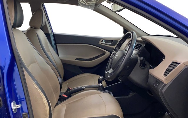 Second-hand 2015 Hyundai i20 Asta 1.2 for sale in Thane-15