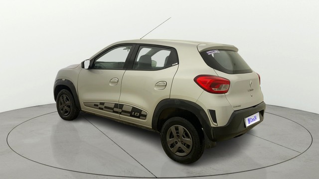 Second-hand 2017 Renault KWID 1.0 RXL for sale in Ahmedabad-15