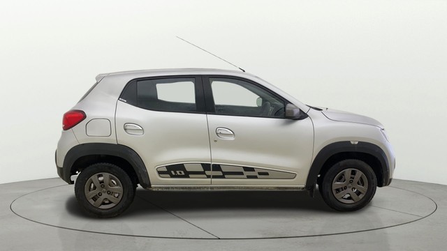 Second-hand 2017 Renault KWID 1.0 RXL for sale in Ahmedabad-12