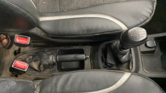 Second-hand 2017 Renault KWID 1.0 RXL for sale in Ahmedabad-22