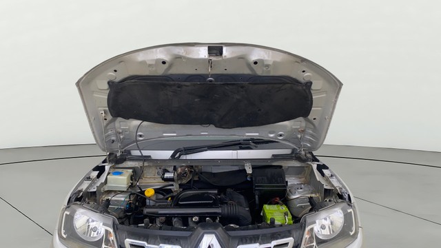 Second-hand 2017 Renault KWID 1.0 RXL for sale in Ahmedabad-19