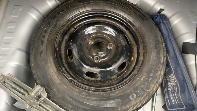 Second-hand 2017 Renault KWID 1.0 RXL for sale in Ahmedabad-30