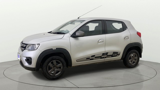 Second-hand 2017 Renault KWID 1.0 RXL for sale in Ahmedabad-17