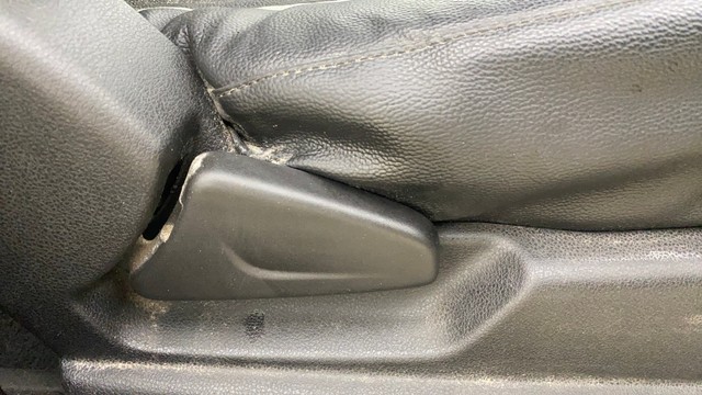 Second-hand 2017 Renault KWID 1.0 RXL for sale in Ahmedabad-7