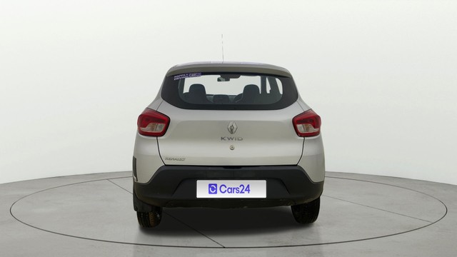 Second-hand 2017 Renault KWID 1.0 RXL for sale in Ahmedabad-14