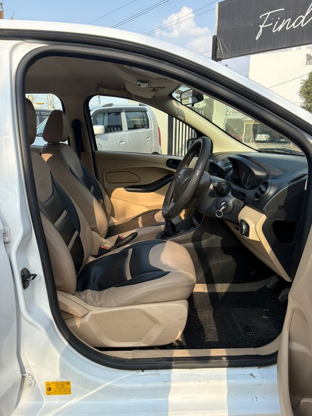 Second-hand 2016 Ford Aspire 1.2 Ti-VCT Titanium Opt for sale in Jaipur-9