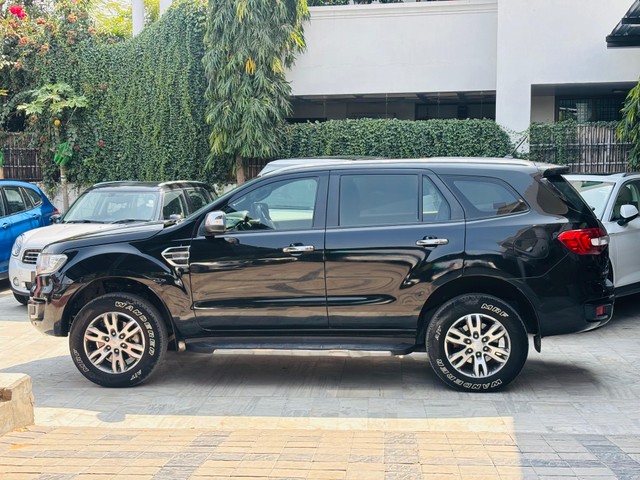 Second-hand 2018 Ford Endeavour 3.2 Titanium AT 4X4 for sale in Jaipur-3