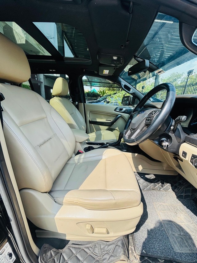 Second-hand 2018 Ford Endeavour 3.2 Titanium AT 4X4 for sale in Jaipur-7