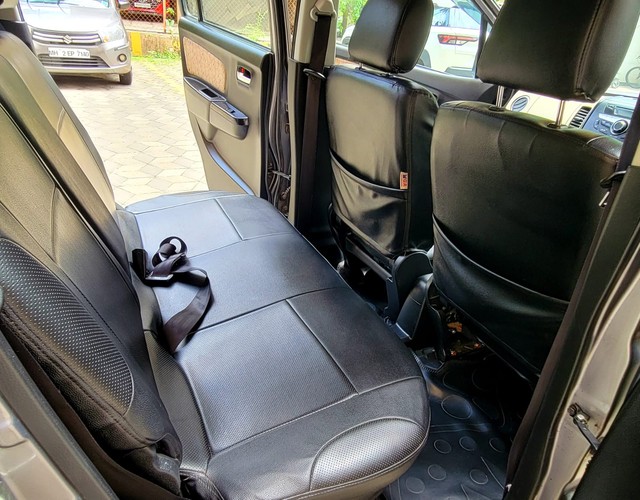 Second-hand 2017 Maruti Suzuki Wagon R AMT VXI for sale in Mumbai-6