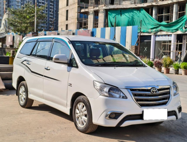 Second-hand 2011 Toyota Innova 2.5 V Diesel 8-seater for sale in Mumbai-6
