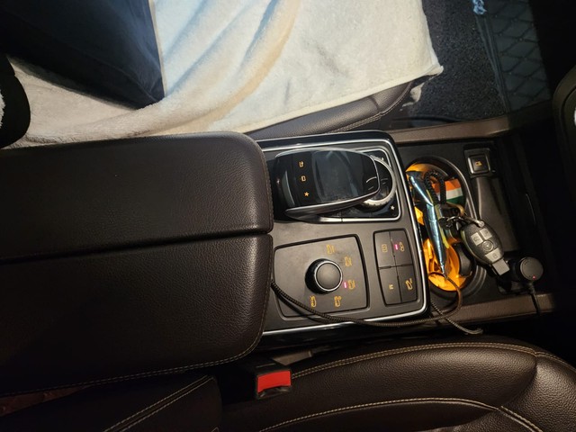 Mercedes-Benz GLS 350d 4MATIC Second-hand 2016 Mercedes-Benz GLS 350d 4MATIC for sale in Mumbai-3