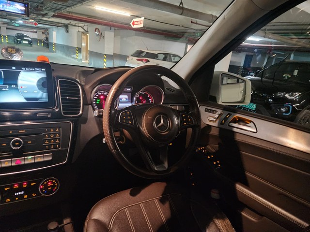 Mercedes-Benz GLS 350d 4MATIC Second-hand 2016 Mercedes-Benz GLS 350d 4MATIC for sale in Mumbai-13