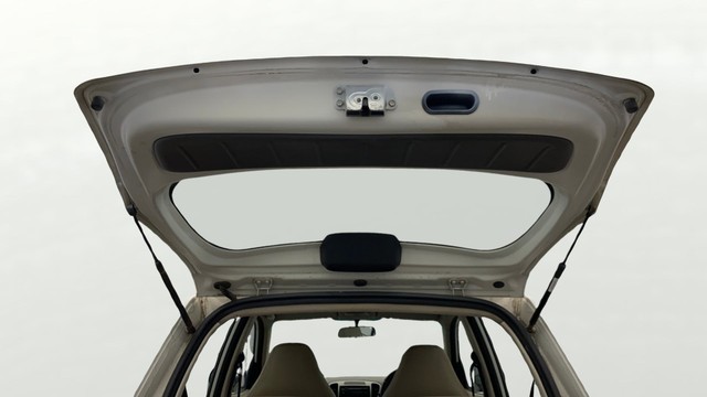 Second-hand 2015 Hyundai i10 Magna 1.1L for sale in Lucknow-20