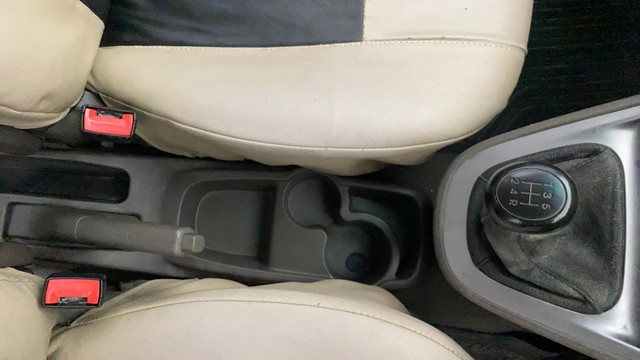 Second-hand 2015 Hyundai i10 Magna 1.1L for sale in Lucknow-13